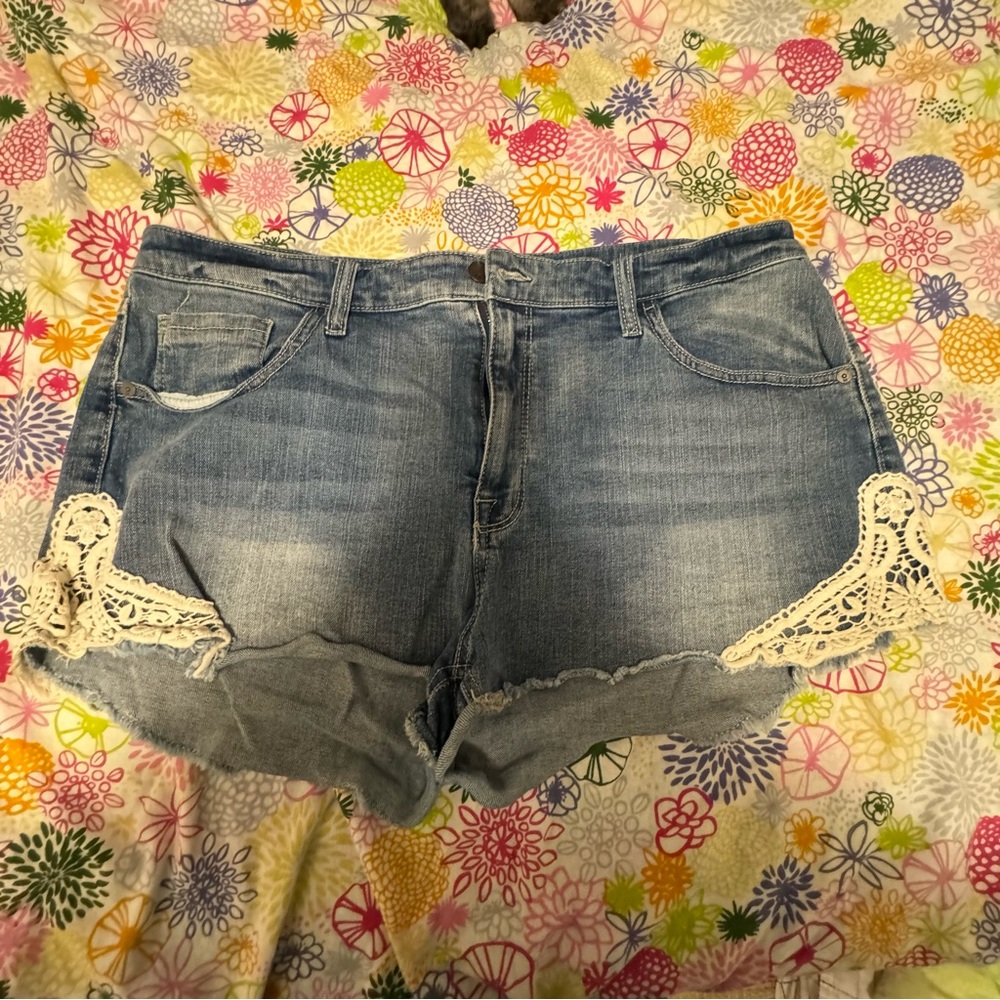 Mossimo | high rise short with side lace detail | 18